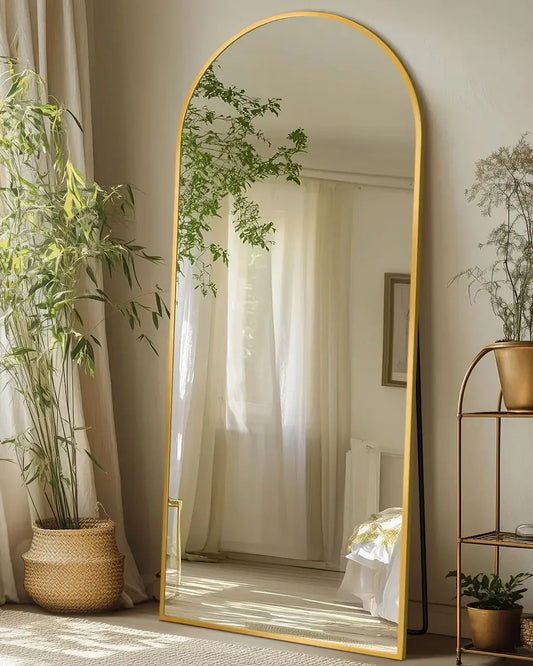 Modern full length Standingmirror in luxury bedroom interior