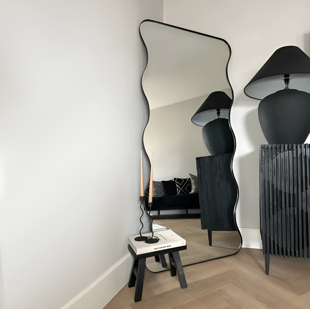 Modern Wavy Full-Length Standing Mirror – Abstract Minimalist Design