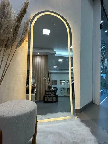 Arched Full-Length LED Standing Mirror – Warm Golden Light