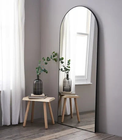 Arched Full-Length Mirror with Stand – Elegant Home Décor
